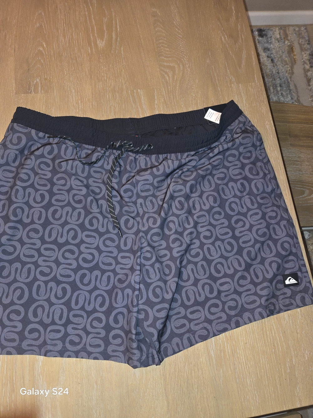 Quiksilver Men's Black & Gray Patterned Swim Trunks Sz XXL New